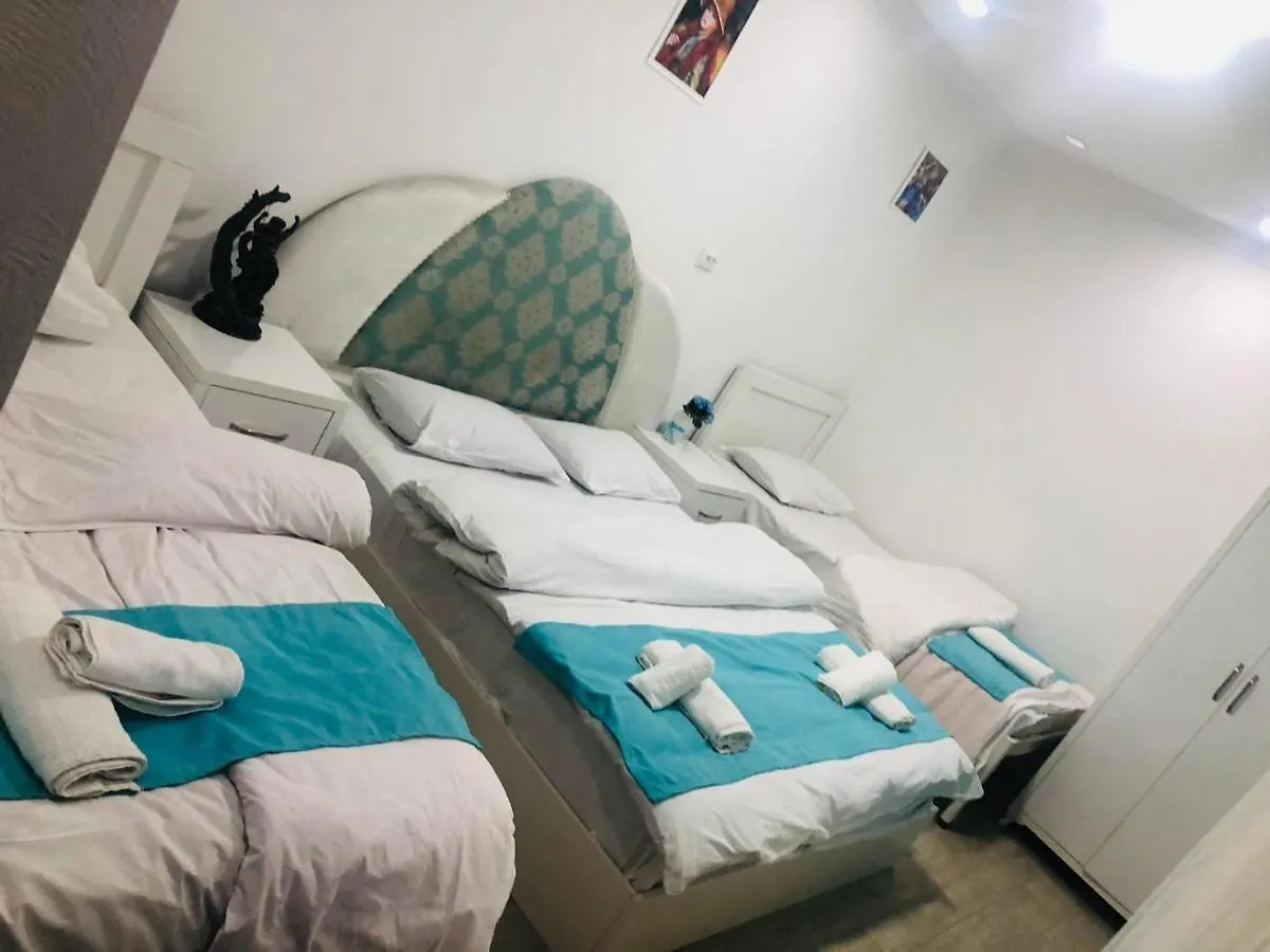 Nikas Guest House Batum
